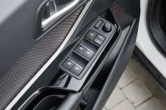 Toyota C-HR, 1.2, 85 kW, petrol, automatic