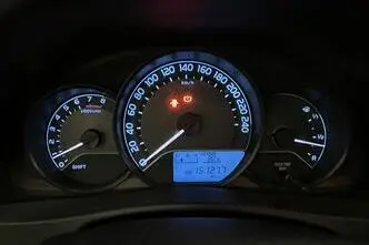 Toyota Auris, 1.6, 97 kW, petrol, manual, front-wheel drive