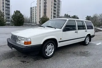 Volvo 940, 2.4, 96 kW, benzinas, automatinė, galiniai varomieji ratai