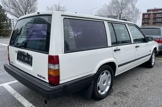 Volvo 940, 2.4, 96 kW, benzinas, automatinė, galiniai varomieji ratai