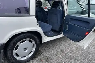 Volvo 940, 2.4, 96 kW, benzinas, automatinė, galiniai varomieji ratai