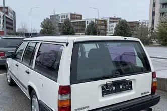 Volvo 940, 2.4, 96 kW, benzinas, automatinė, galiniai varomieji ratai