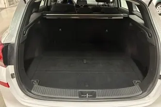 Hyundai i30, 1.5, 80 kW, бензин, механическая, передний привод