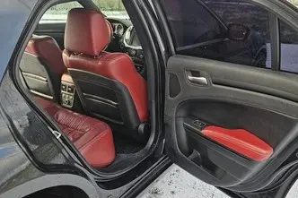 Chrysler 300C, 3.6, 218 kW, bensiin+lpg, automaat, tagavedu