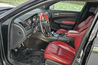 Chrysler 300C, 3.6, 218 kW, bensiin+lpg, automaat, tagavedu