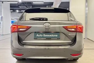 Toyota Avensis, 1.8, 108 kW, бензин, автомат, передний привод