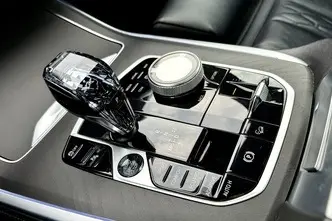 BMW X7, 3.0, 250 kW, hübriid, automaat, nelikvedu