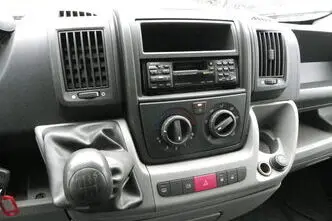 Peugeot Boxer, 88 kW, diesel, manual, front-wheel drive