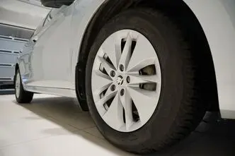 Škoda Octavia, 1.0, 81 kW, гибрид, автомат, передний привод