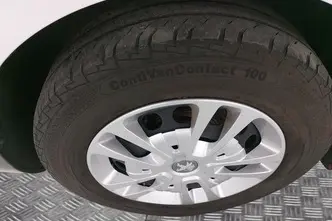 Peugeot Expert, 2.0, 130 kW, diesel, automatic, front-wheel drive