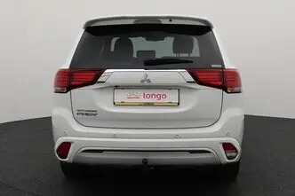 Mitsubishi Outlander, 2.4, 99 kW, pistikhübriid, automaat, nelikvedu