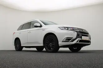 Mitsubishi Outlander, 2.4, 99 kW, pistikhübriid, automaat, nelikvedu