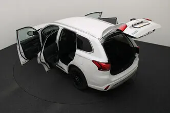 Mitsubishi Outlander, 2.4, 99 kW, pistikhübriid, automaat, nelikvedu