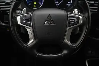 Mitsubishi Outlander, 2.4, 99 kW, pistikhübriid, automaat, nelikvedu