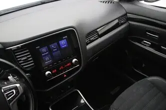 Mitsubishi Outlander, 2.4, 99 kW, pistikhübriid, automaat, nelikvedu