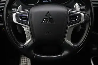 Mitsubishi Outlander, 2.0, 89 kW, pistikhübriid, automaat, nelikvedu