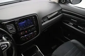 Mitsubishi Outlander, 2.0, 89 kW, pistikhübriid, automaat, nelikvedu