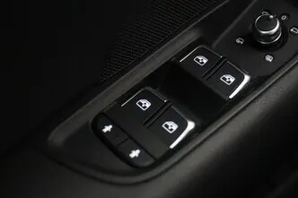 Audi A3, 2.0, 140 kW, bensiin, automaat, esivedu