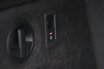 Audi A3, 2.0, 140 kW, bensiin, automaat, esivedu