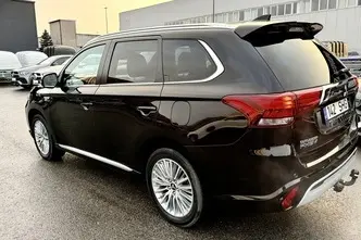 Mitsubishi Outlander, 2.4, 99 kW, pistikhübriid, automaat, nelikvedu