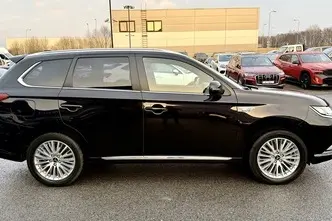 Mitsubishi Outlander, 2.4, 99 kW, pistikhübriid, automaat, nelikvedu