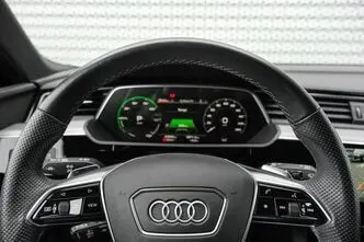 Audi e-tron, 230 kW, elekter, automaat, nelikvedu