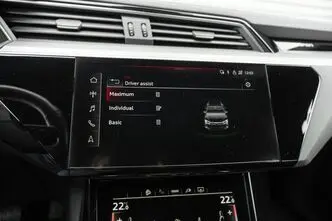 Audi e-tron, 300 kW, elekter, automaat, nelikvedu