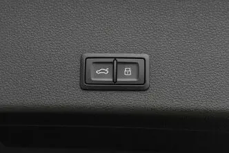 Audi e-tron, 300 kW, elekter, automaat, nelikvedu