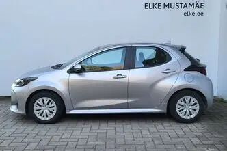 Mazda 2, 1.5, 68 kW, hybrid, automatic, front-wheel drive