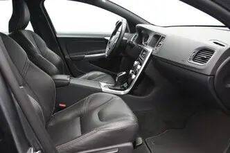 Volvo V60, 2.4, 140 kW, pistikhübriid, automaat, nelikvedu