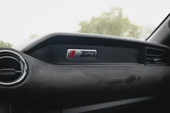 Ford Mustang, 5.0, 324 kW, petrol, automatic, rear-wheel drive