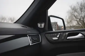 Mercedes-Benz GLS 500, 4.7, 335 kW, petrol, automatic, four-wheel drive