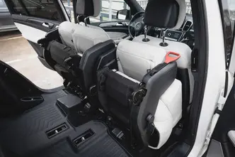 Mercedes-Benz GLS 500, 4.7, 335 kW, petrol, automatic, four-wheel drive