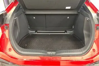 Toyota C-HR, 1.8, 72 kW, hybrid, automatic, front-wheel drive