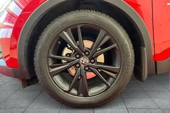 Toyota C-HR, 1.8, 72 kW, hybrid, automatic, front-wheel drive