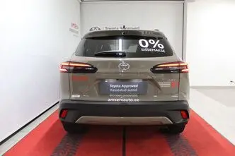 Toyota Corolla Cross, 2.0, 98 kW, hybrid, automatic, front-wheel drive