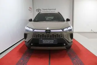 Toyota Corolla Cross, 2.0, 98 kW, hybrid, automatic, front-wheel drive