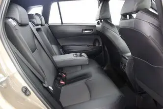 Toyota Corolla Cross, 2.0, 98 kW, hybrid, automatic, front-wheel drive