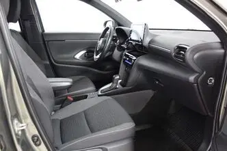 Toyota Yaris Cross, 1.5, 68 kW, гибрид, автомат, передний привод