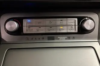 Hyundai Kona, электричество, автомат, передний привод