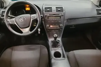 Toyota Avensis, 1.6, 97 kW, petrol, manual, front-wheel drive