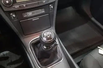 Toyota Avensis, 1.6, 97 kW, petrol, manual, front-wheel drive