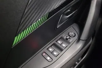 Peugeot 2008, electric, automatic, front-wheel drive