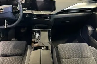 Opel Astra, 1.2, 96 kW, бензин, автомат, передний привод