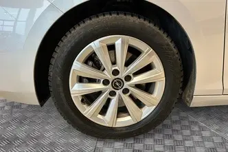 Opel Astra, 1.2, 96 kW, бензин, автомат, передний привод