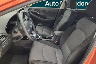 Hyundai i30, 1.5, 70 kW, petrol, manual, front-wheel drive