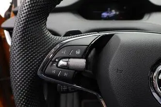 Škoda Enyaq, 77 kW, электричество, автомат, полный привод