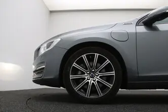 Volvo V60, 2.4, 140 kW, pistikhübriid, automaat, nelikvedu