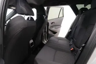 Toyota Corolla, 1.8, 72 kW, hybrid, automatic, front-wheel drive