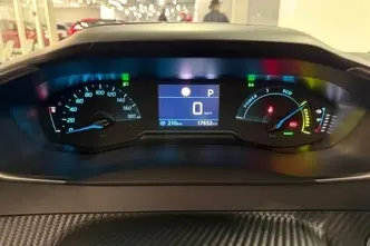 Peugeot 2008, electric, automatic, front-wheel drive